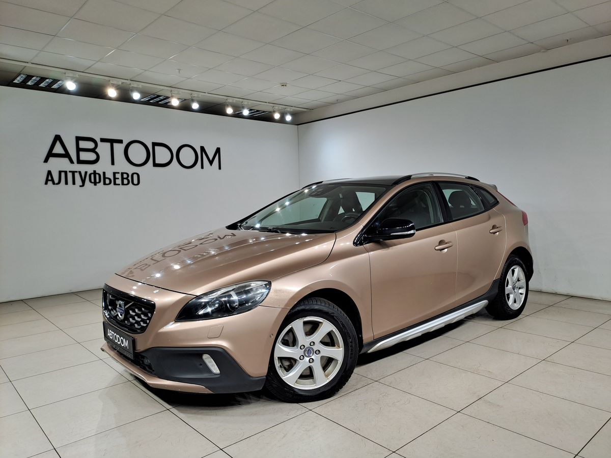 V40 Cross Country Base 2.0 AT 4WD (213 л.с.)