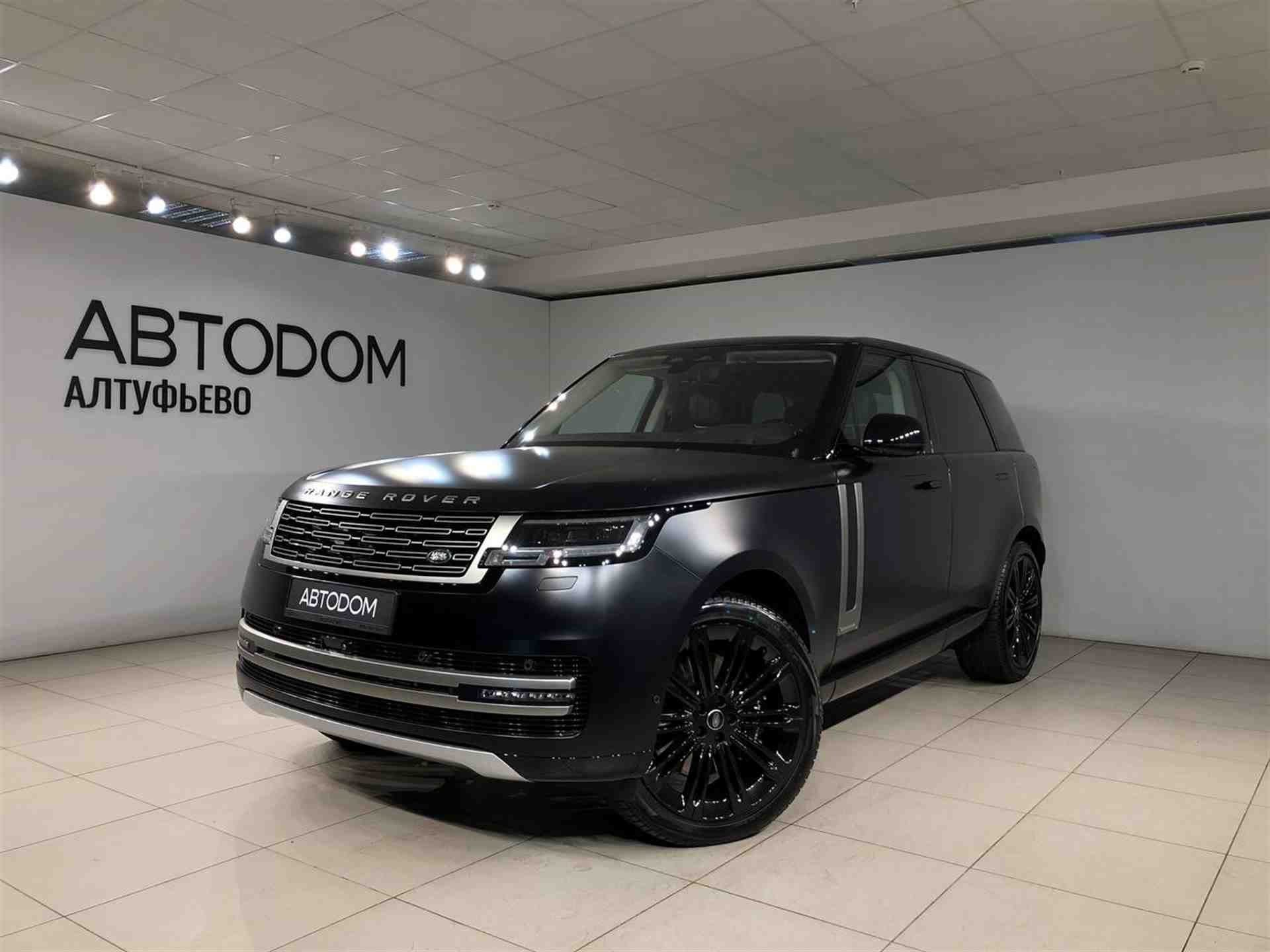 Range Rover Autobiography 4.4 AT 4WD (530 л.с.)