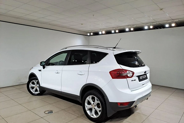 Kuga Titanium 2.0d AMT 4WD (163 л.с.) фото 4