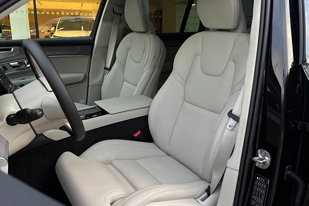 XC90 Ультра Темный (7 мест) / Ultra Dark (7 мест) 2.0 AT 4WD (250 л.с.) фото 11