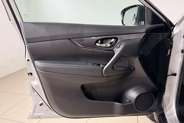 X-Trail SE Top (2018-2020) 2.0 CVT 4WD (144 л.с.) фото 18