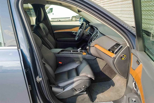 XC90 Base 2.0hyb AT 4WD (310 л.с.) фото 46