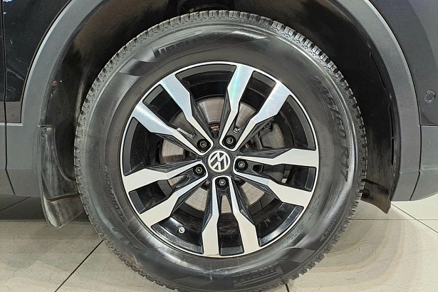 Tiguan Connect Plus 2.0d AMT 4WD (150 л.с.) фото 22