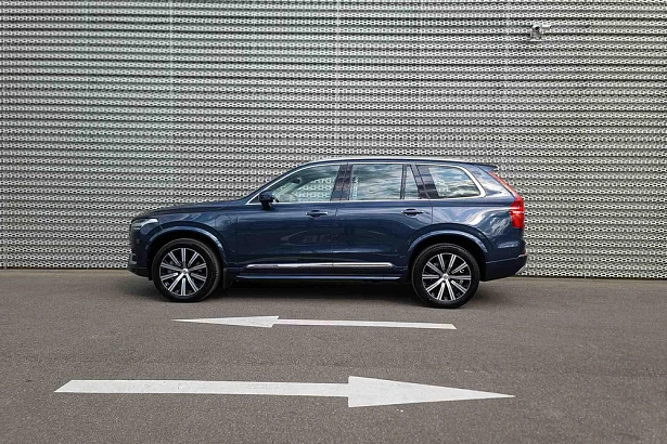 XC90 Base 2.0hyb AT 4WD (310 л.с.) фото 32