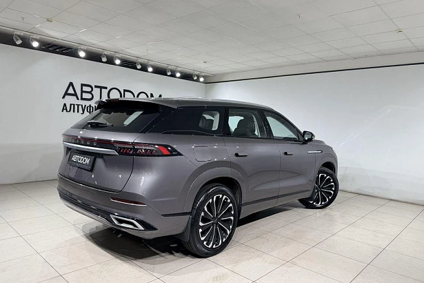 J8 Престиж 2.0 AMT 4WD (249 л.с.) фото 6