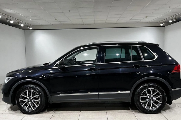 Tiguan Status 2.0 AMT 4WD (180 л.с.) фото 3