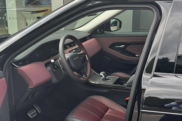 Range Rover Evoque R-Dynamic SE 2.0 AT 4WD (249 л.с.) фото 10