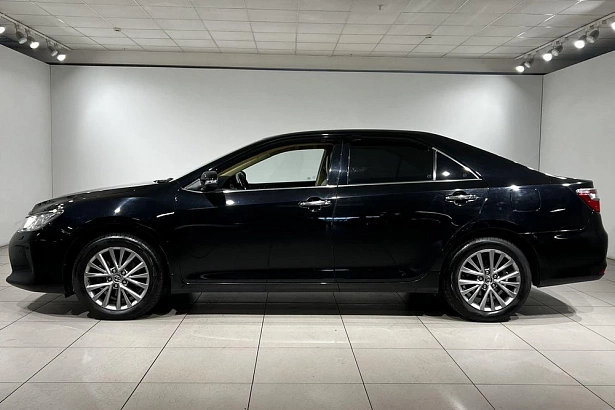 Camry Exclusive 2.5 AT (181 л.с.) фото 3