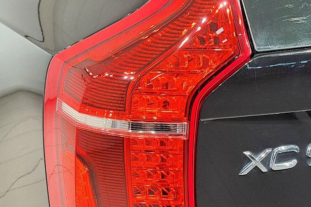 XC90 Inscription (MY21) 2.0 AT 4WD (5 мест) (249 л.с.) фото 16