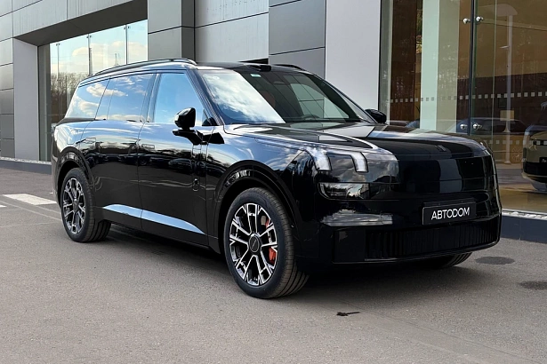 900 Ultra 2.0hyb AT 4WD (734 л.с.) фото 2