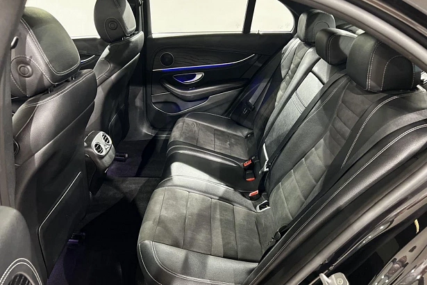 E-Класс Sport Plus 200 2.0 AT 4Matic (184 л.с.) фото 12