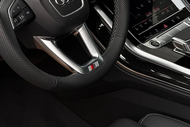 Q7 45 TFSI quattro tiptronic 2.0 AT 4WD (252 л.с.) фото 18