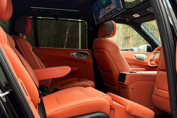 900 Ultra 2.0hyb AT 4WD (734 л.с.) фото 16