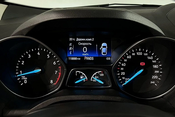 Kuga Titanium (2017) 2.5 AT (150 л.с.) фото 15