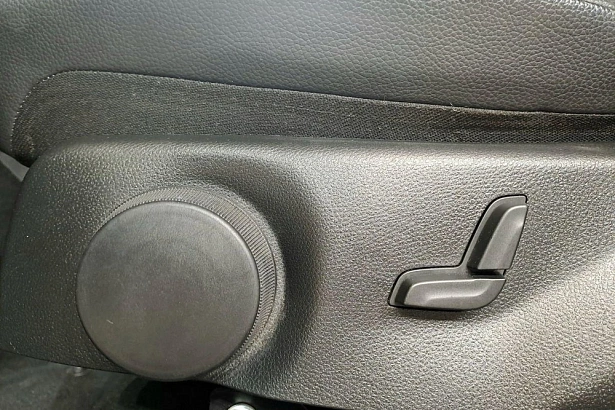 GLK Особая серия 300 3.5 AT 4Matic (249 л.с.) фото 20