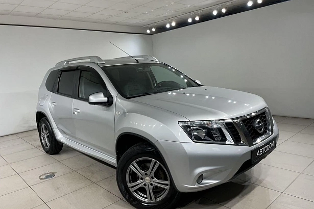 Terrano Elegance 2.0 AT 4WD (143 л.с.) фото 2