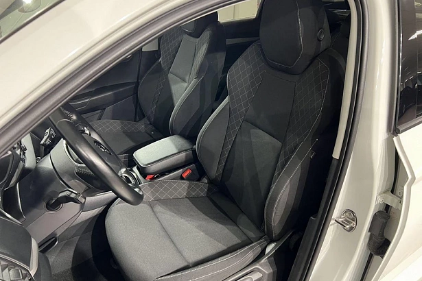 Karoq Ambition 1.4 AMT 4WD (150 л.с.) фото 11