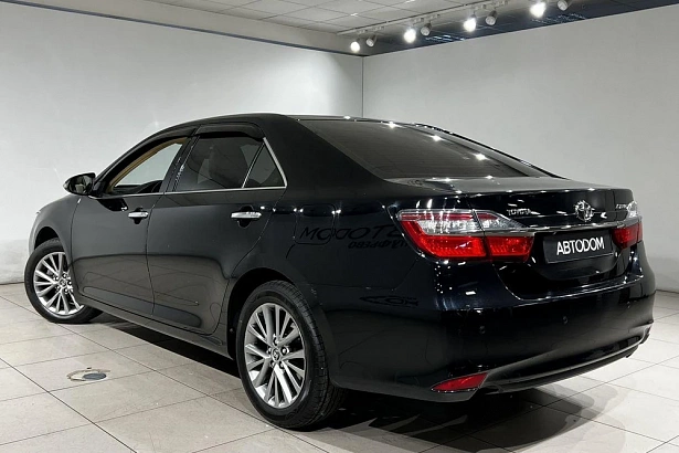 Camry Exclusive 2.5 AT (181 л.с.) фото 4