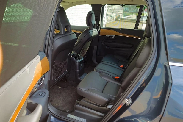 XC90 Base 2.0hyb AT 4WD (310 л.с.) фото 43