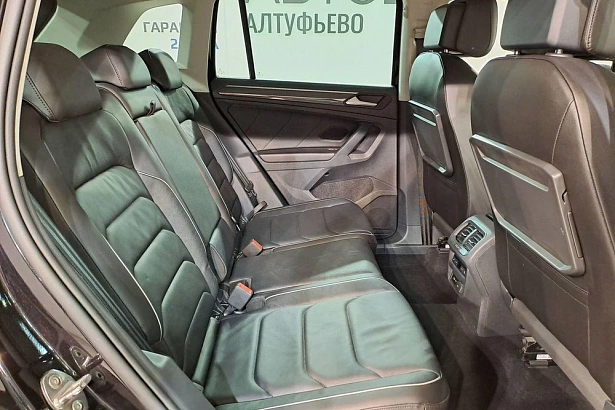 Tiguan Connect Plus 2.0d AMT 4WD (150 л.с.) фото 13