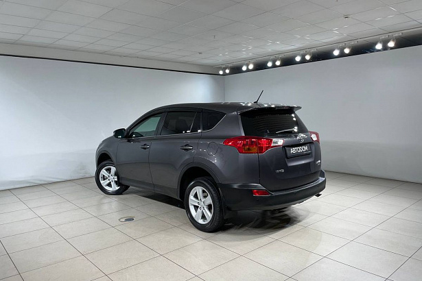 RAV4 Комфорт Плюс 2.0 CVT 4WD (146 л.с.) фото 4