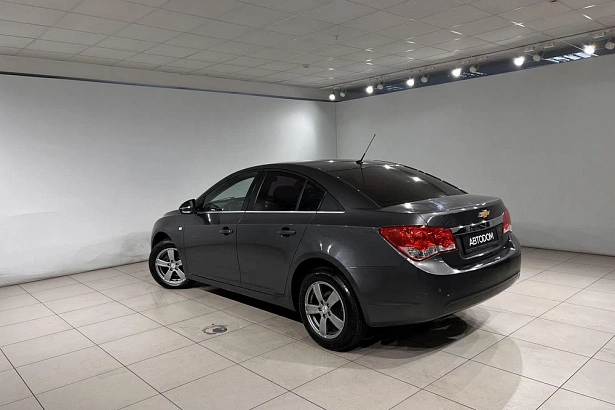 Cruze LT sedan 1PR69KBF1 1.8 AT (141 л.с.) фото 4