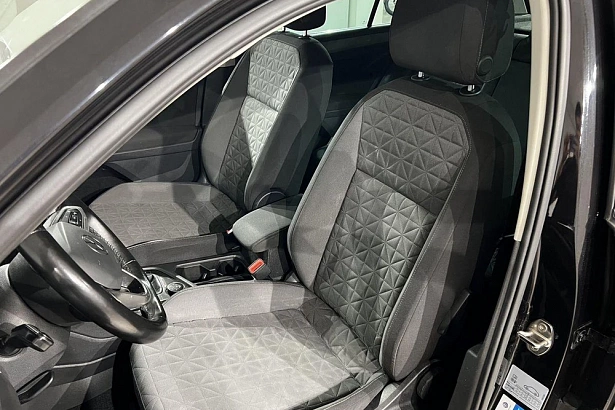 Tiguan Status 2.0 AMT 4WD (180 л.с.) фото 12