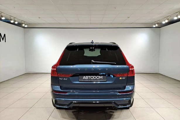 XC60 R-Design 2.0 AT 4WD (249 л.с.) фото 8