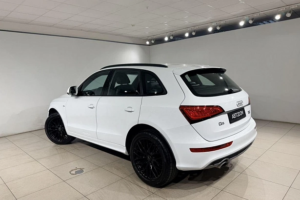 Q5 Sport 2.0 AT 4WD (230 л.с.) фото 4