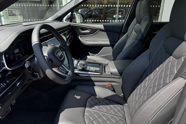 Q7 45 TFSI quattro tiptronic 2.0 AT 4WD (252 л.с.) фото 12
