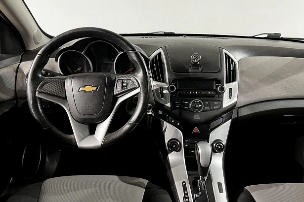 Cruze LT 1.8 AT (141 л.с.) фото 14