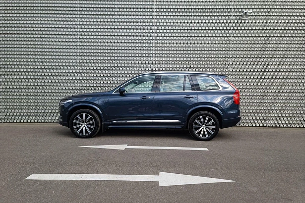 XC90 Base 2.0hyb AT 4WD (310 л.с.) фото 31