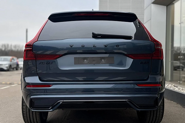 XC60 Ультра Темный / Ultra Dark 2.0 AT 4WD (249 л.с.) фото 5