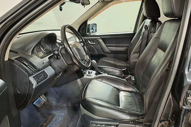 Freelander HSE 3.2 AT 4WD (233 л.с.) фото 9