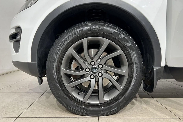 Discovery Sport SE 2.0 AT 4WD (240 л.с.) фото 24