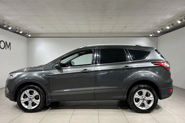 Kuga Titanium (2017) 2.5 AT (150 л.с.) фото 3
