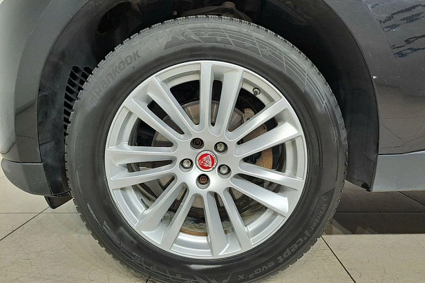 F-Pace Prestige 2.0d AT 4WD (240 л.с.) фото 23