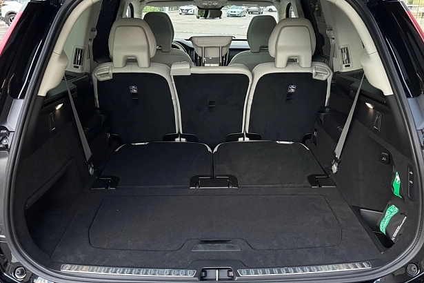 XC90 Ультра Темный (7 мест) / Ultra Dark (7 мест) 2.0 AT 4WD (250 л.с.) фото 17