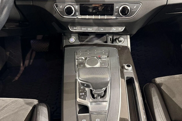 Q5 Sport 2.0 AMT 4WD (249 л.с.) фото 17