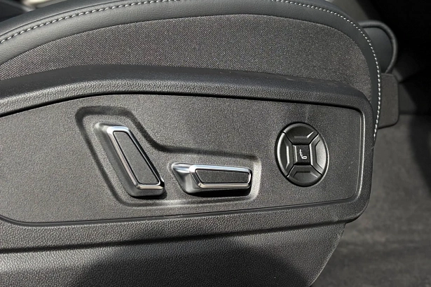 Q5 40 TFSI Quattro 2.0 AMT 4WD (204 л.с.) фото 35