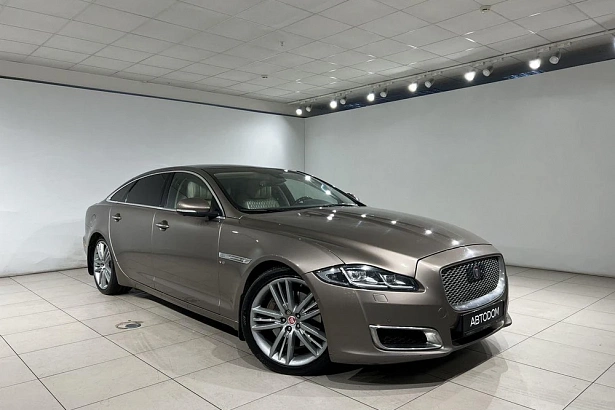 XJ Autobiography 3.0 AT 4WD (340 л.с.) фото 2