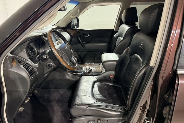 QX56 Hi-Tech 5.6 AT 4WD (405 л.с.) фото 9