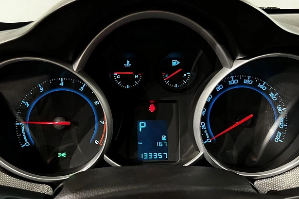 Cruze LT 1.8 AT (141 л.с.) фото 22