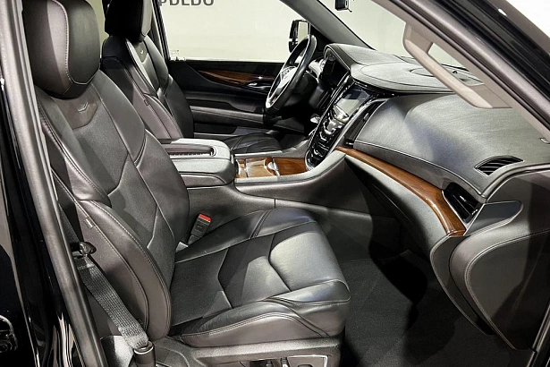 Escalade Luxury 6.2 AT 4WD (426 л.с.) фото 10