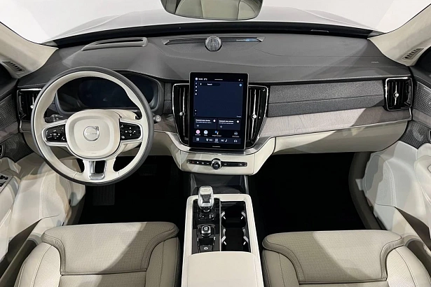 XC90 Ультра / Ultra 2.0 AT 4WD (250 л.с.) фото 16