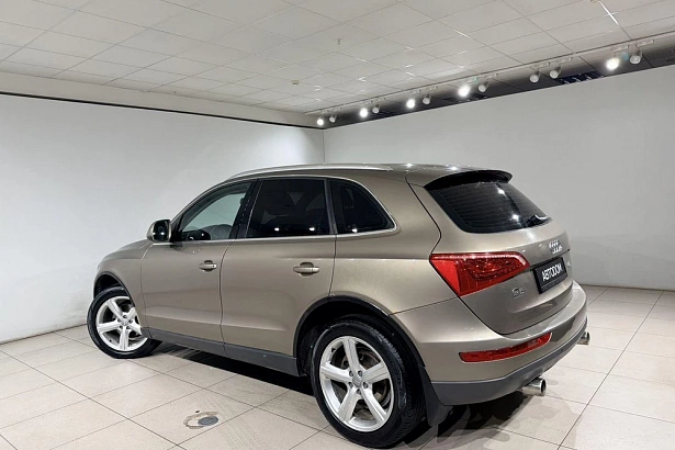 Q5 Базовая 2.0 AMT 4WD (211 л.с.) фото 4