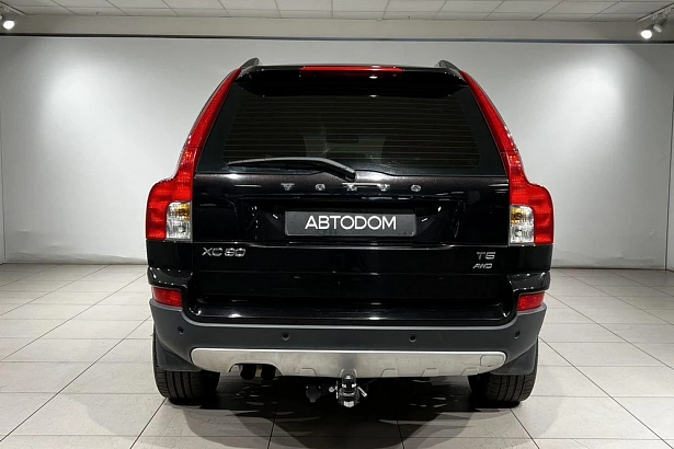 XC90 Base 2.5 AT 4WD (5 мест) (210 л.с.) фото 8