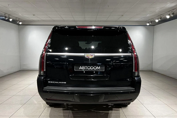 Escalade Luxury 6.2 AT 4WD (426 л.с.) фото 8