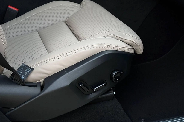 XC90 Ультра / Ultra 2.0 AT 4WD (250 л.с.) фото 46