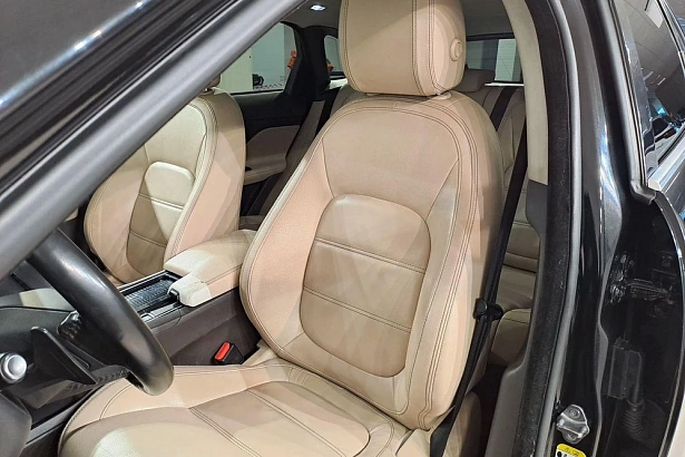 F-Pace Prestige 2.0d AT 4WD (240 л.с.) фото 11